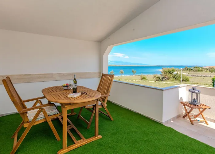 Tukara Apartman Vir